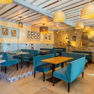 Logis Beausejour Hotel